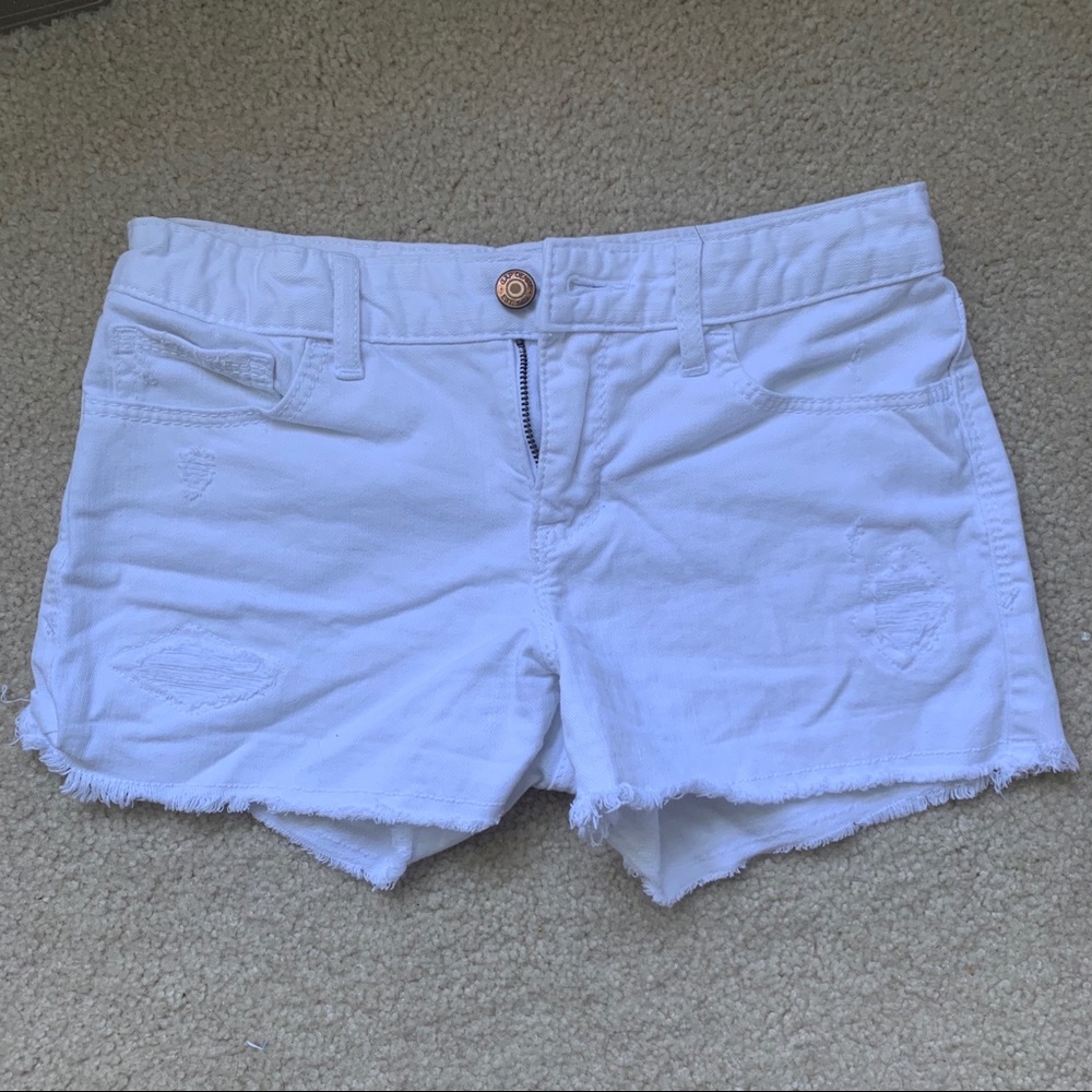 White denim jean shorts